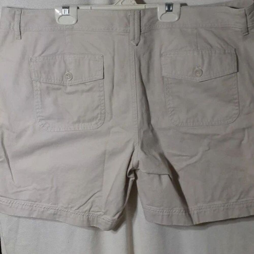 Eddie Bauer shorts 18 off white or light beige xl nwot summer cotton